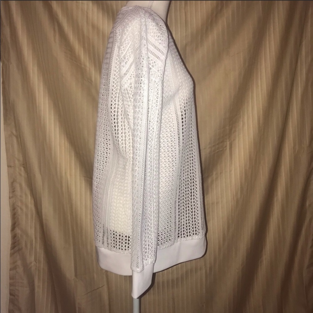 Fabletics White Mesh Pullover - Picture 2 of 4